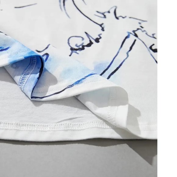 NWT Stylish Beautiful Delicate Print Top - Picture 3 of 8